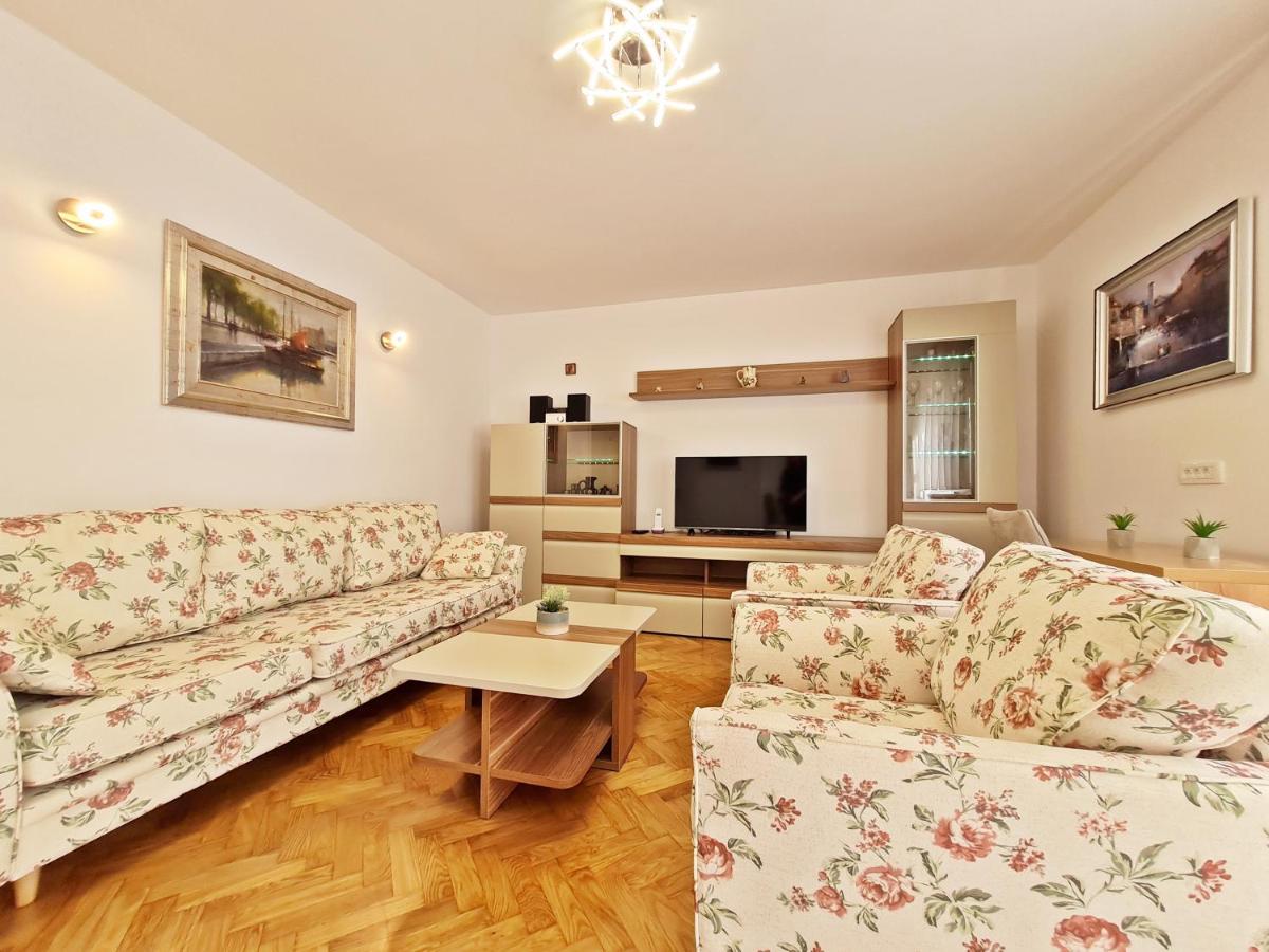 Split City Apartment Rosemary Екстер'єр фото