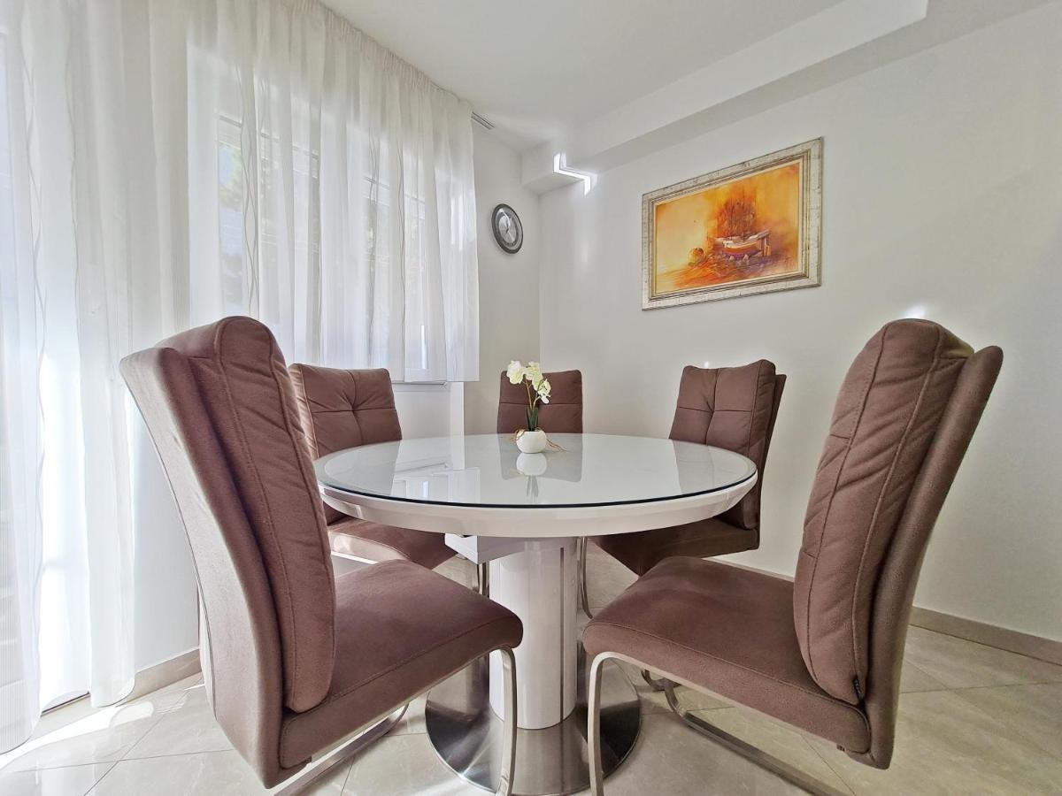 Split City Apartment Rosemary Екстер'єр фото